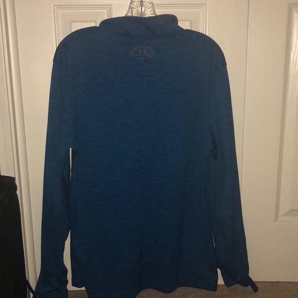 Under Armour Heatgear Pullover - Picture 2 of 3